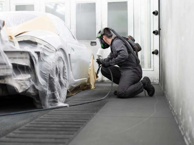 Sơn xe ô tô tại Hà Nội giá bao nhiêu? Những điều chủ xe cần biết